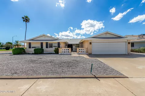 10701 W El Capitan Cir, Sun City, AZ 85351