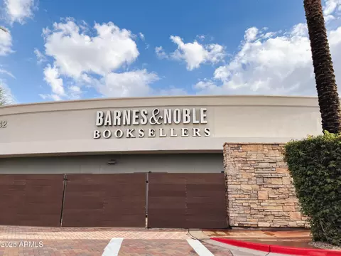Exterior - 4705 E Jaeger Rd, Phoenix, AZ 85050 photo 6 of 7