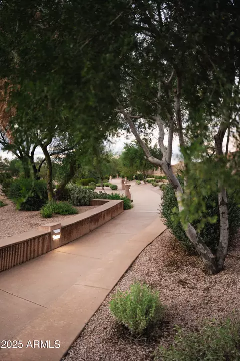 Exterior - 4705 E Jaeger Rd, Phoenix, AZ 85050 photo 5 of 7