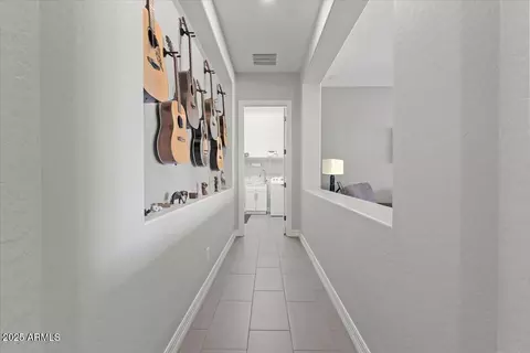 Entry Way - 2928 E Palm St, Mesa, AZ 85213 photo 3 of 3