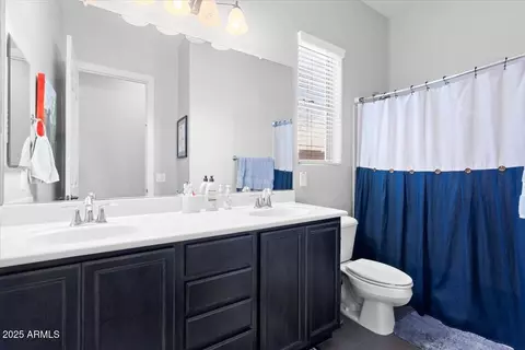 Bath - 2928 E Palm St, Mesa, AZ 85213 photo 3 of 5