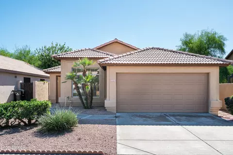 239 W Angela Dr, Phoenix, AZ 85023