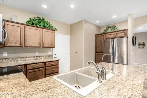 Kitchen - 10960 E Monte Ave #257, Mesa, AZ 85209 photo 4 of 4