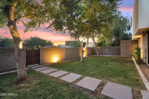 Exterior - 4727 E Montecito Ave, Phoenix, AZ 85018 photo 31 of 38