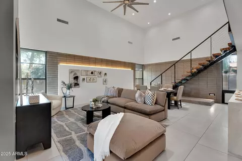 Living - 4727 E Montecito Ave, Phoenix, AZ 85018 photo 2 of 4