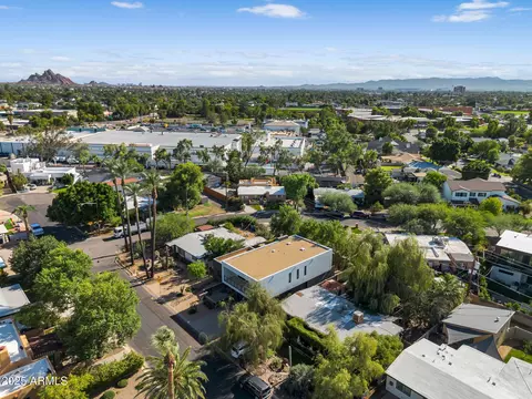View/Area - 4727 E Montecito Ave, Phoenix, AZ 85018 photo 18 of 20