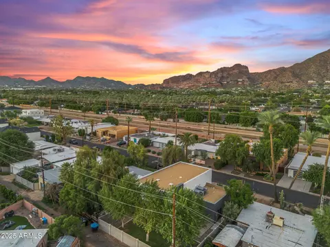 View/Area - 4727 E Montecito Ave, Phoenix, AZ 85018 photo 8 of 20