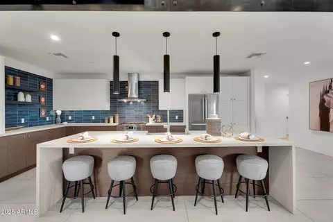 Kitchen - 4727 E Montecito Ave, Phoenix, AZ 85018 photo 7 of 7