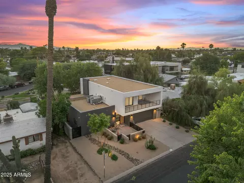 View/Area - 4727 E Montecito Ave, Phoenix, AZ 85018 photo 3 of 20