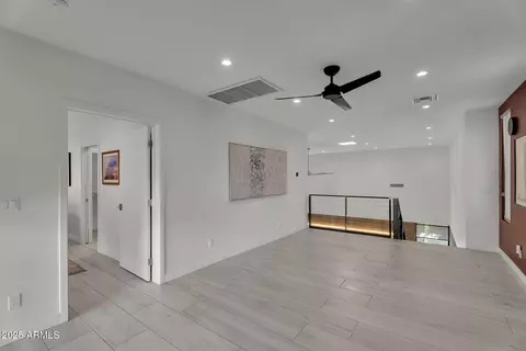 Entry Way - 4727 E Montecito Ave, Phoenix, AZ 85018 photo 2 of 4