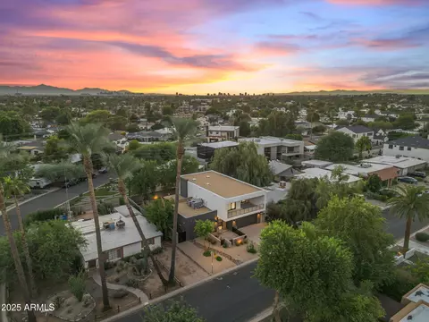 View/Area - 4727 E Montecito Ave, Phoenix, AZ 85018 photo 4 of 20