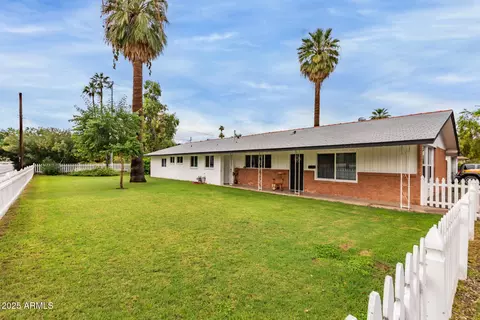 328 E Bethany Home Rd, Phoenix, AZ 85012