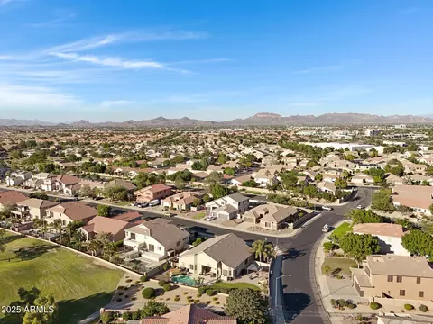 View/Area - 9831 E Lompoc Ave, Mesa, AZ 85209 photo 5 of 6