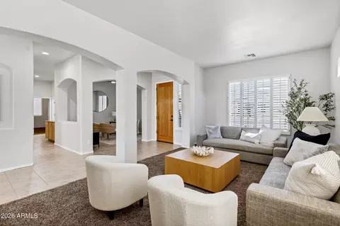 Living - 9831 E Lompoc Ave, Mesa, AZ 85209 photo 2 of 3