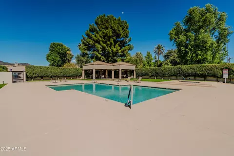 Exterior - 719 W Townley Ave, Phoenix, AZ 85021 photo 7 of 8