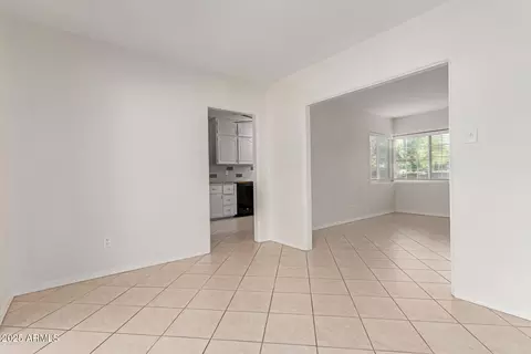 Living - 1702 W Heatherbrae Dr, Phoenix, AZ 85015 photo 4 of 4