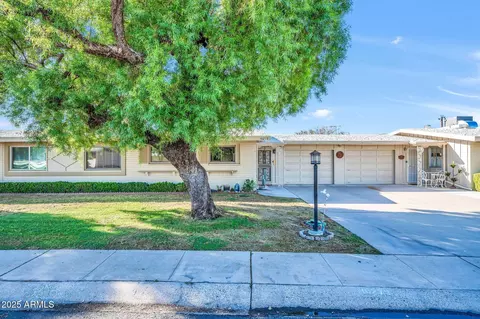 10279 W Snead Cir N, Sun City, AZ 85351
