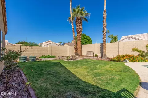 Exterior - 4026 E Summerhaven Dr, Phoenix, AZ 85044 photo 10 of 16