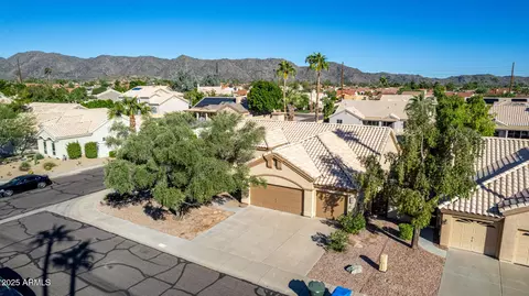 View/Area - 4026 E Summerhaven Dr, Phoenix, AZ 85044 photo 1 of 19