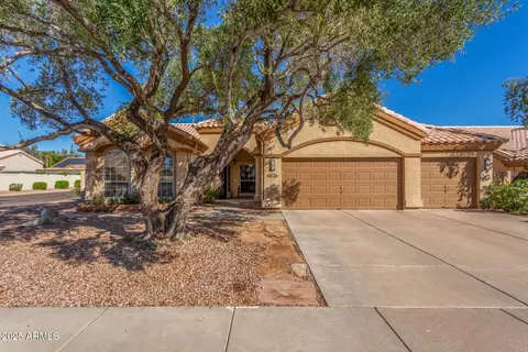 Exterior - 4026 E Summerhaven Dr, Phoenix, AZ 85044 photo 3 of 16