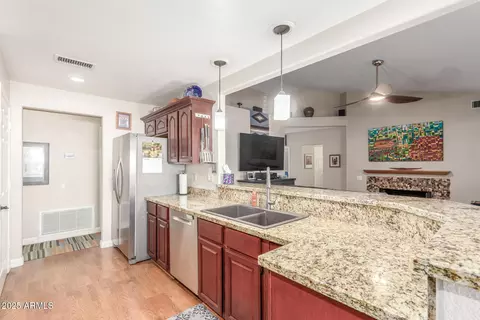 Kitchen - 4026 E Summerhaven Dr, Phoenix, AZ 85044 photo 2 of 4