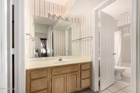 Bath - 1633 E Lakeside Dr #161, Gilbert, AZ 85234 photo 2 of 4