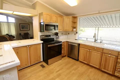 2701 E Utopia Rd #208, Phoenix, AZ 85050 photo 2