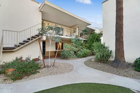 3030 E Clarendon Ave #6, Phoenix, AZ 85016