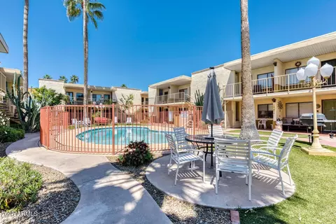 Exterior - 3030 E Clarendon Ave #6, Phoenix, AZ 85016 photo 5 of 8