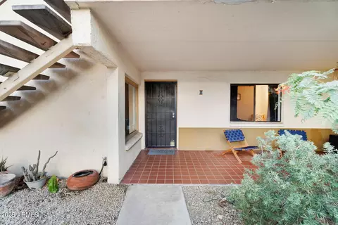 Exterior - 3030 E Clarendon Ave #6, Phoenix, AZ 85016 photo 4 of 8