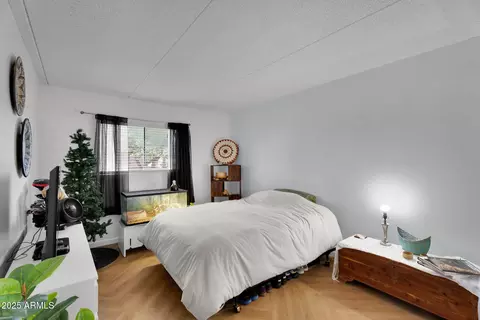Bedroom - 3030 E Clarendon Ave #6, Phoenix, AZ 85016 photo 3 of 4