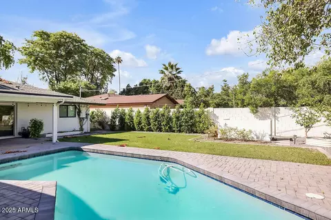 Exterior - 4102 E Pinchot Ave, Phoenix, AZ 85018 photo 3 of 5
