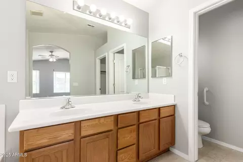 Bath - 3856 E Minton St, Phoenix, AZ 85042 photo 2 of 4