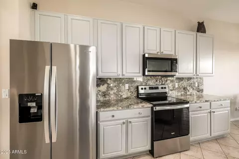 Kitchen - 2453 N Travis --, Mesa, AZ 85207 photo 2 of 4