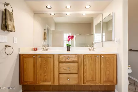 Bath - 2453 N Travis --, Mesa, AZ 85207 photo 1 of 3