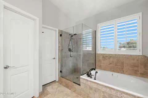 Bath - 5019 E La Mirada Way, Phoenix, AZ 85044 photo 3 of 6