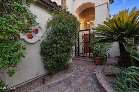 Exterior - 5019 E La Mirada Way, Phoenix, AZ 85044 photo 10 of 59
