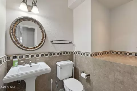 Bath - 5019 E La Mirada Way, Phoenix, AZ 85044 photo 6 of 6