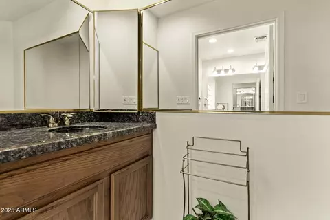 Bath - 11328 E Mendoza Ave, Mesa, AZ 85209 photo 5 of 8