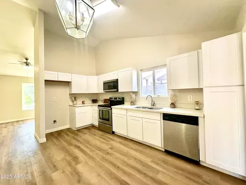 9912 E Birchwood Ave, Mesa, AZ 85208 photo 4