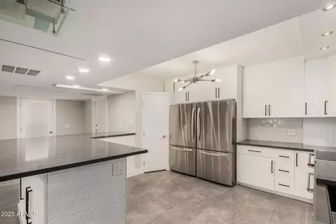 Kitchen - 353 E Thomas Rd #C101, Phoenix, AZ 85012 photo 2 of 3