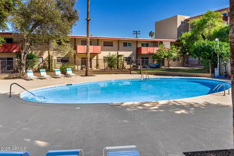 Exterior - 353 E Thomas Rd #C101, Phoenix, AZ 85012 photo 4 of 6