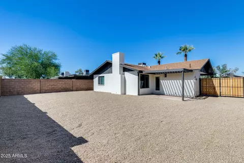 Exterior - 1605 E Broadmor Dr, Tempe, AZ 85282 photo 3 of 3