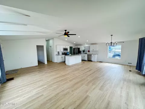 1835 E 20th Ave, Apache Junction, AZ 85119 photo 7