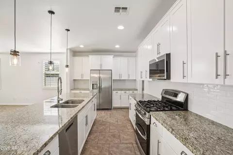 Kitchen - 3959 E Morrison Ranch Pkwy, Gilbert, AZ 85296 photo 1 of 2