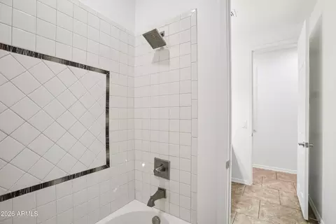 Bath - 3959 E Morrison Ranch Pkwy, Gilbert, AZ 85296 photo 4 of 4