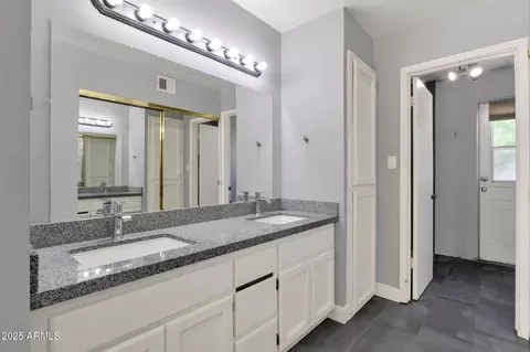Bath - 2041 E Karen Dr, Phoenix, AZ 85022 photo 1 of 3