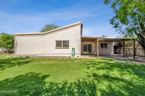 Exterior - 2041 E Karen Dr, Phoenix, AZ 85022 photo 6 of 12