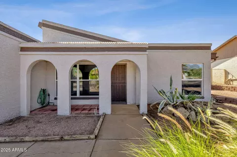 Exterior - 2041 E Karen Dr, Phoenix, AZ 85022 photo 1 of 12