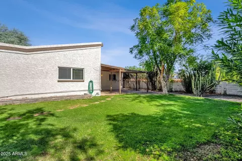 Exterior - 2041 E Karen Dr, Phoenix, AZ 85022 photo 11 of 12